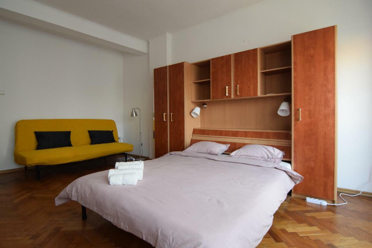 Resedinta Lui Calin - Downtown Park Cismigiu Apartment Bucharest Luaran gambar
